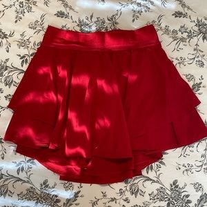 lululemon court rival skirt - size 4 (red)